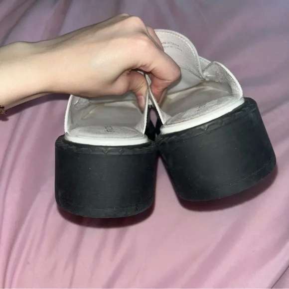 JEFFREY CAMPBELL White Biblio Loafers - Picture 6 of 7